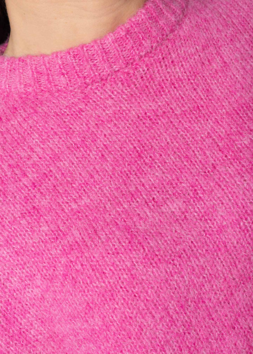 b.young adījums Otia