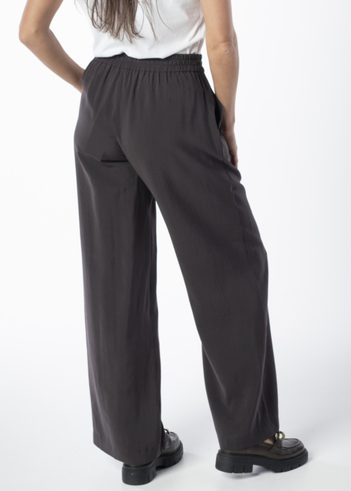 Ivo Nikkolo garās bikses Tessaki 1