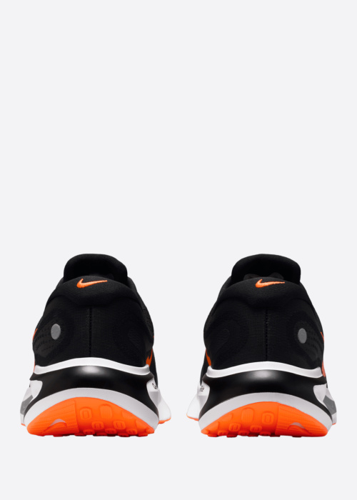 Беговые кроссовки Journey Run Nike