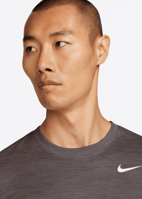 Футболка Nike