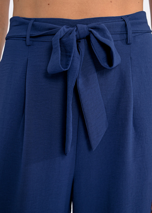 Molly Bracken bikses