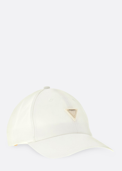 Guess cepure ar nagu Noemie