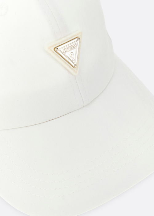 Guess cepure ar nagu Noemie