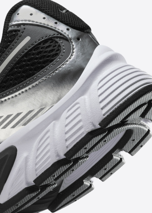 Nike brīvā laika apavi V5 Rnr