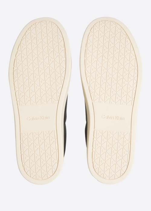 Calvin Klein kedas