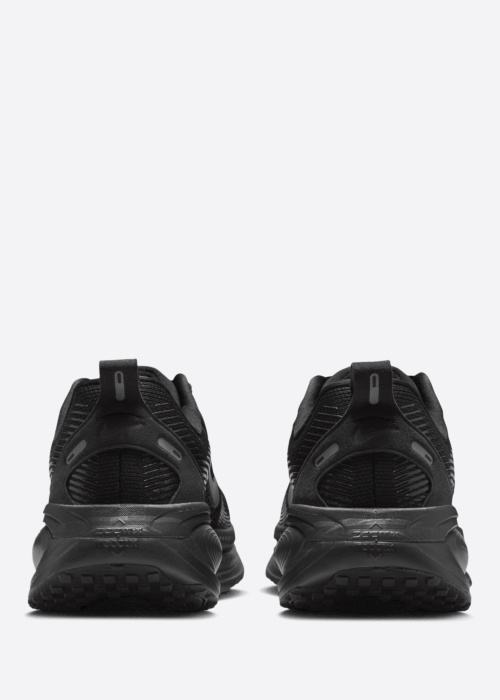 Беговые кроссовки Vomero 18 Nike