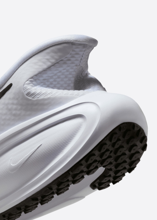 Nike apavi skriešanai W Revolution 8 Easyon