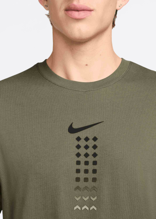 Футболка Nike