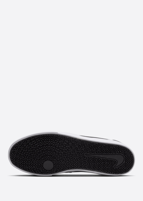 Тенниски Charge Suede Nike