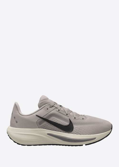 Беговые кроссовки Quest 7 Nike