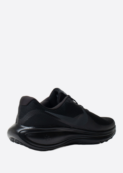 Беговые кроссовки Revolution 8 Wide Nike