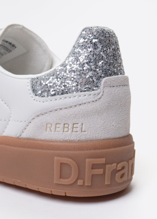 D.Franklin kedas Rebel Flash