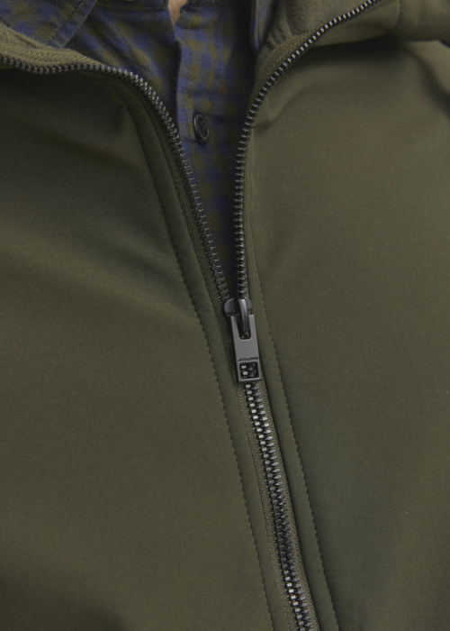 Весенне-осенняя спортивная куртка Basic Softshell Hood Jack & Jones