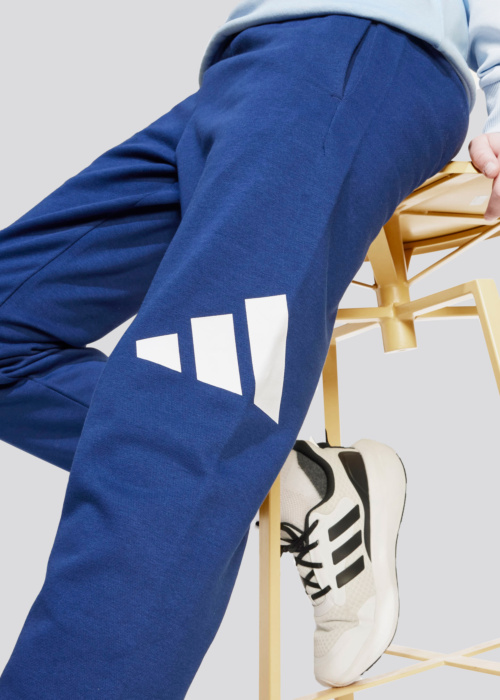 Спортивный комплект adidas