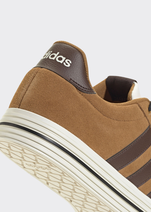 adidas kedas Daily 4.0