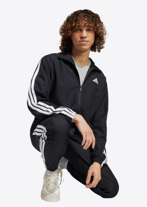 Спортивный комплект adidas
