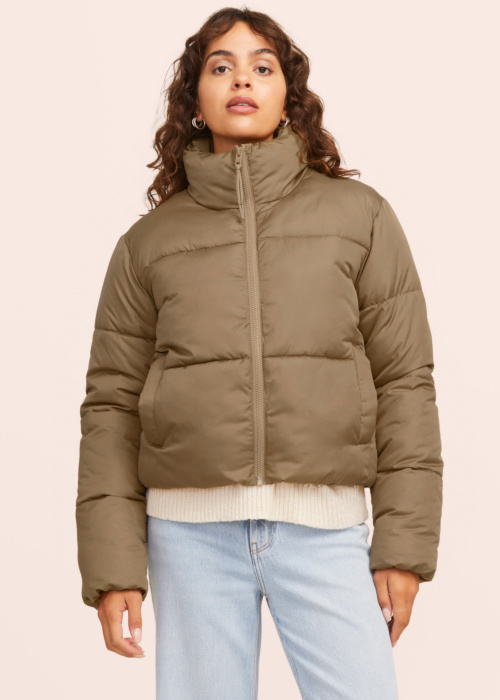 JJXX pavasara-rudens virsjaka Solvej