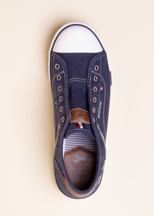 Тенниски Mustang