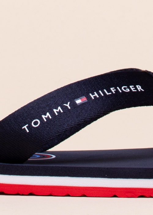 Tommy Hilfiger iešļūcenes