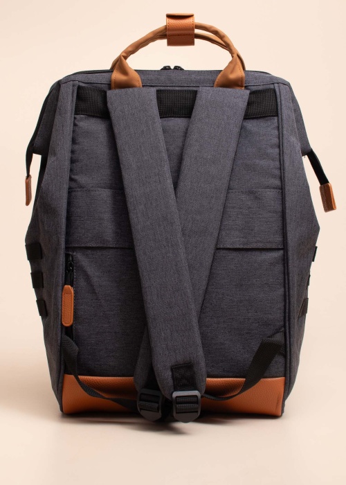 Cabaia mugursoma Londresl