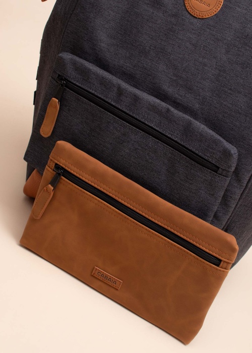 Cabaia mugursoma Londresl