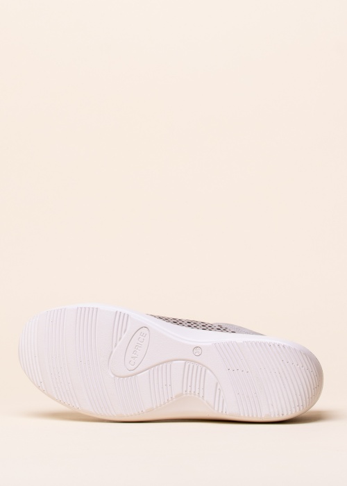 Кроссовки Caprice