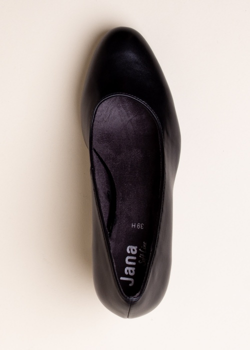 Jana slēgtas kurpes