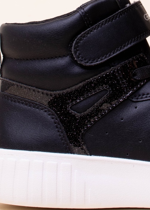 Geox kedas Mikiroshi