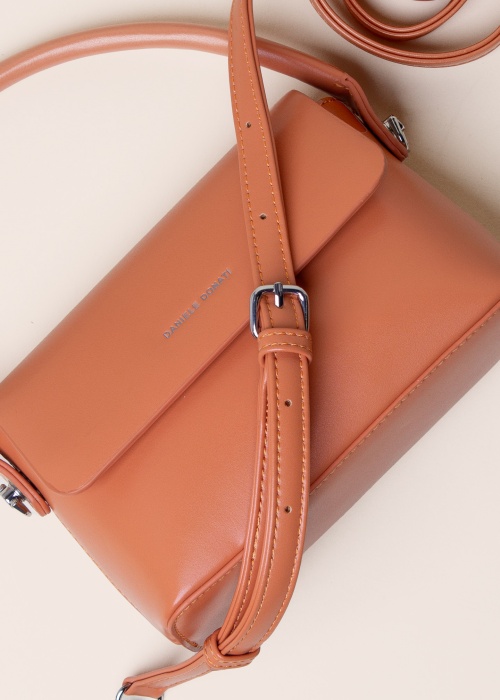 Daniele Donati plecu soma