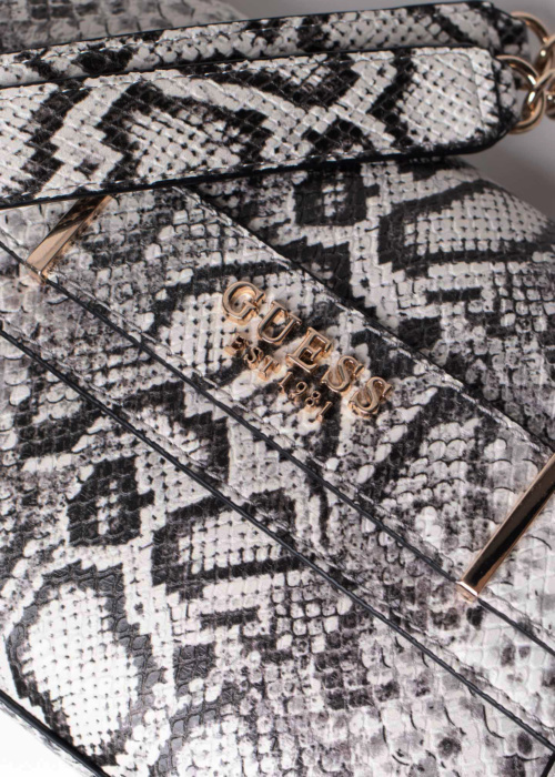 Guess plecu soma Anadela