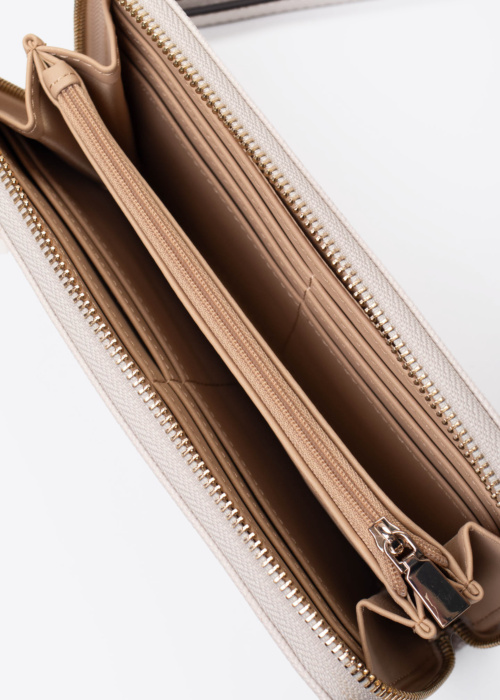 Guess naudas maks Laurel