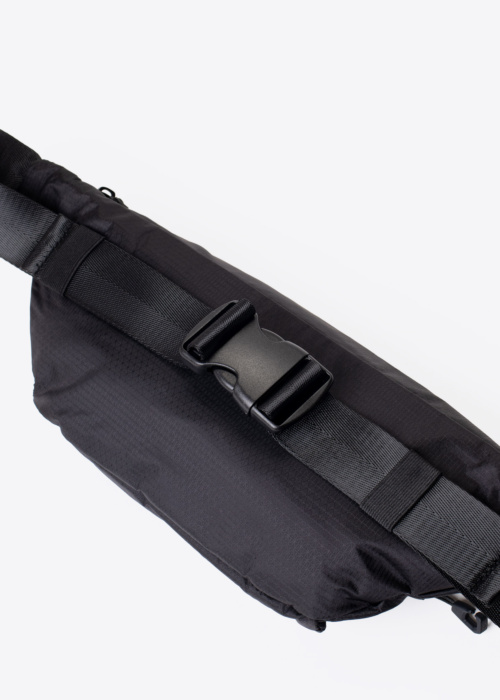 Alpha Industries jostas soma