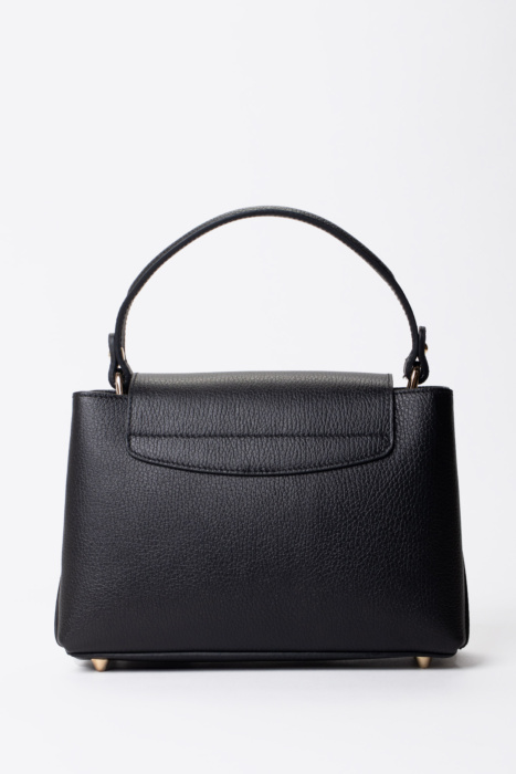 Ivo Nikkolo rokassoma Hedysa