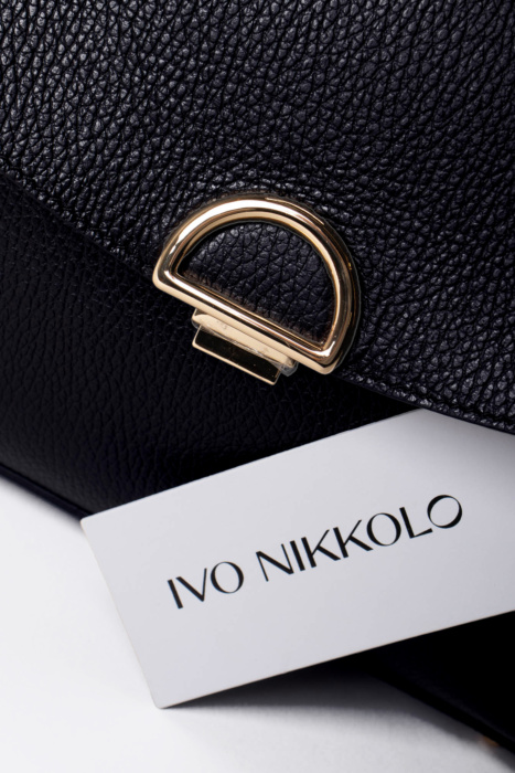 Ivo Nikkolo rokassoma Hedysa