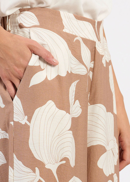 Molly Bracken bikses