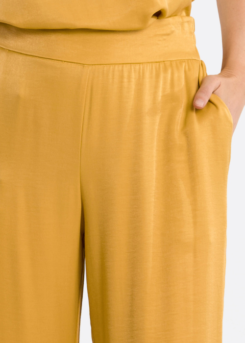 Molly Bracken bikses