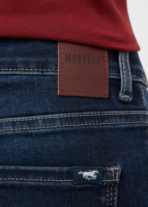 Джинсы Crosby Mustang
