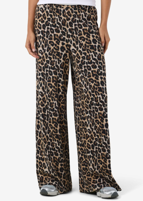 Noisy May bikses Pasa