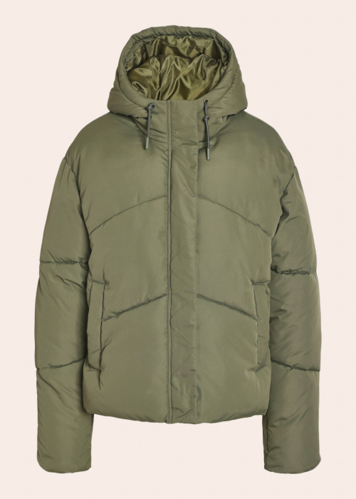 Noisy May Ziemas virsjaka Tenna