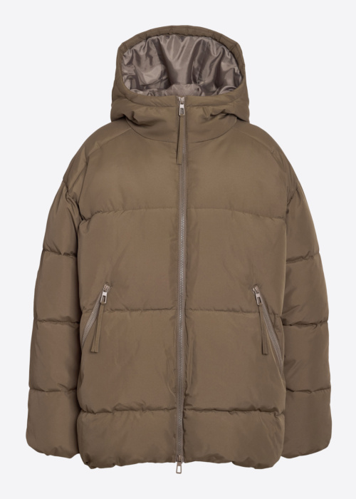 Noisy May Ziemas virsjaka Katy