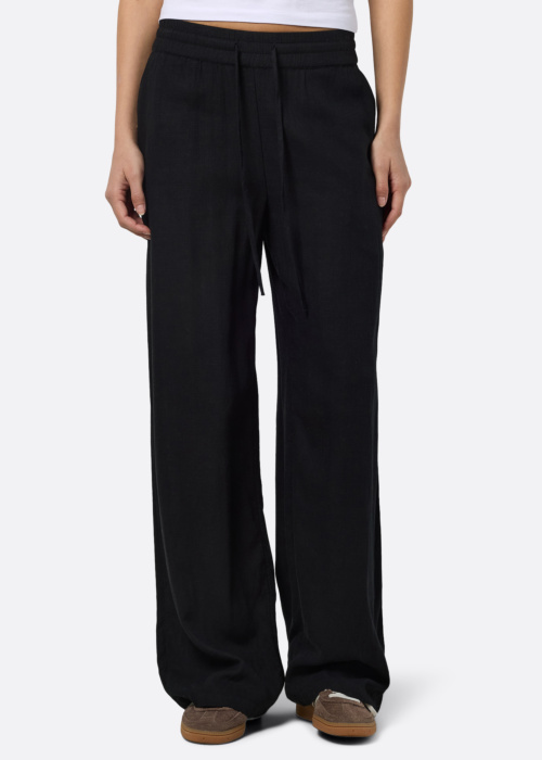 Noisy May bikses Leilani