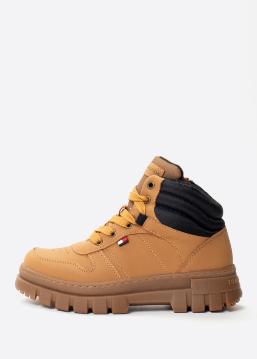 Tommy Hilfiger ziemas zābaki Michigan