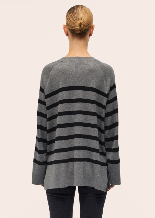 Свитер Ester Object