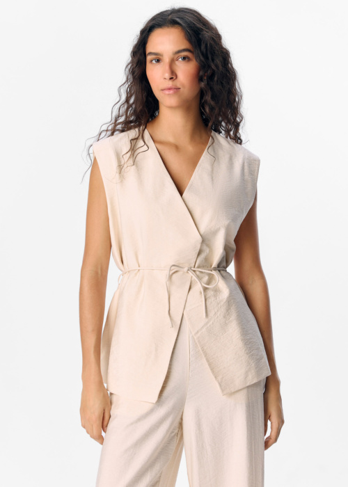 Жилет Yui Object