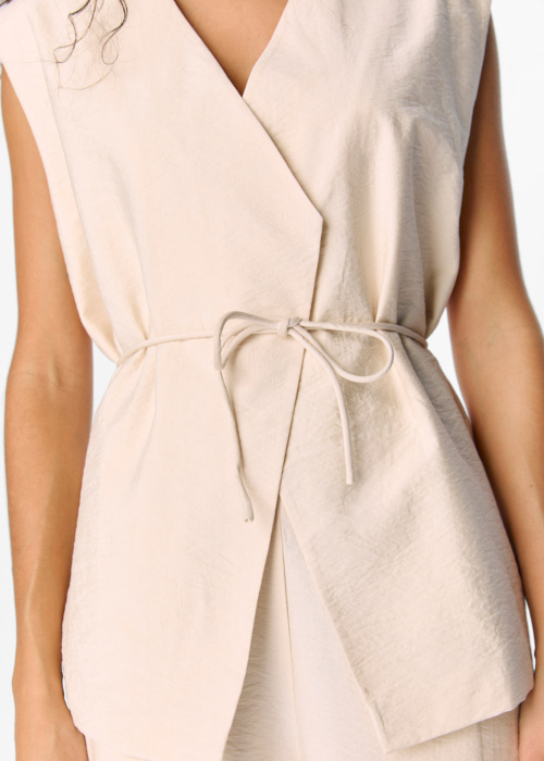 Жилет Yui Object