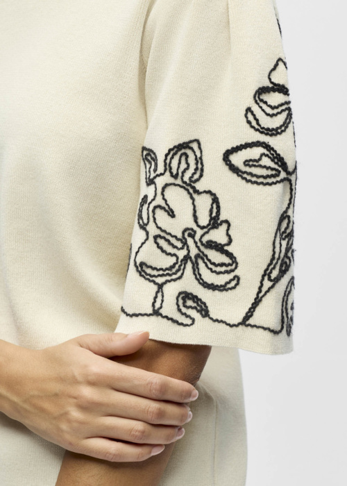 Object adījums Flora