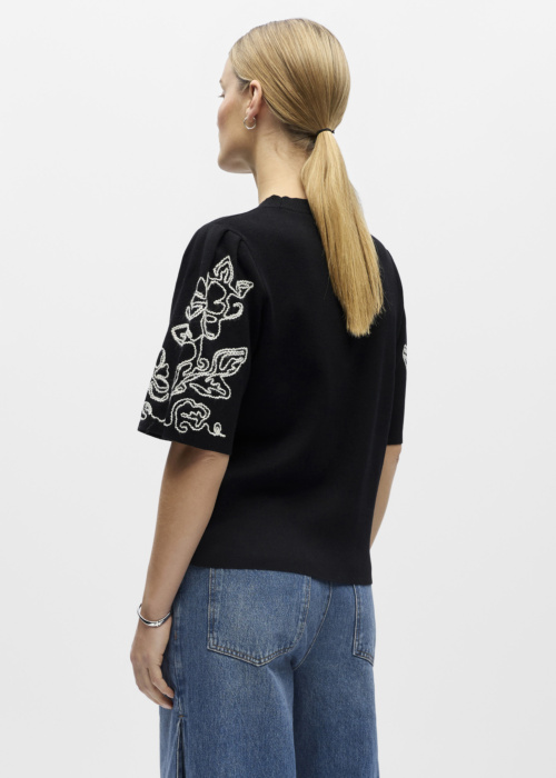 Object adījums Flora