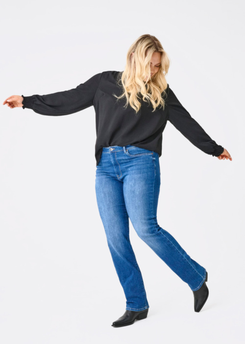 Only Carmakoma džinsa bikses Sui