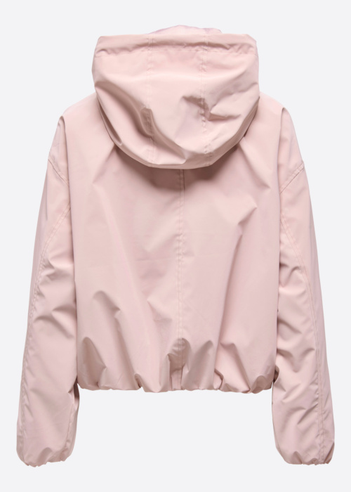 Only pavasara-rudens virsjaka Camille