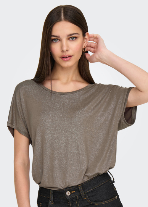 Only T-krekls Carrie